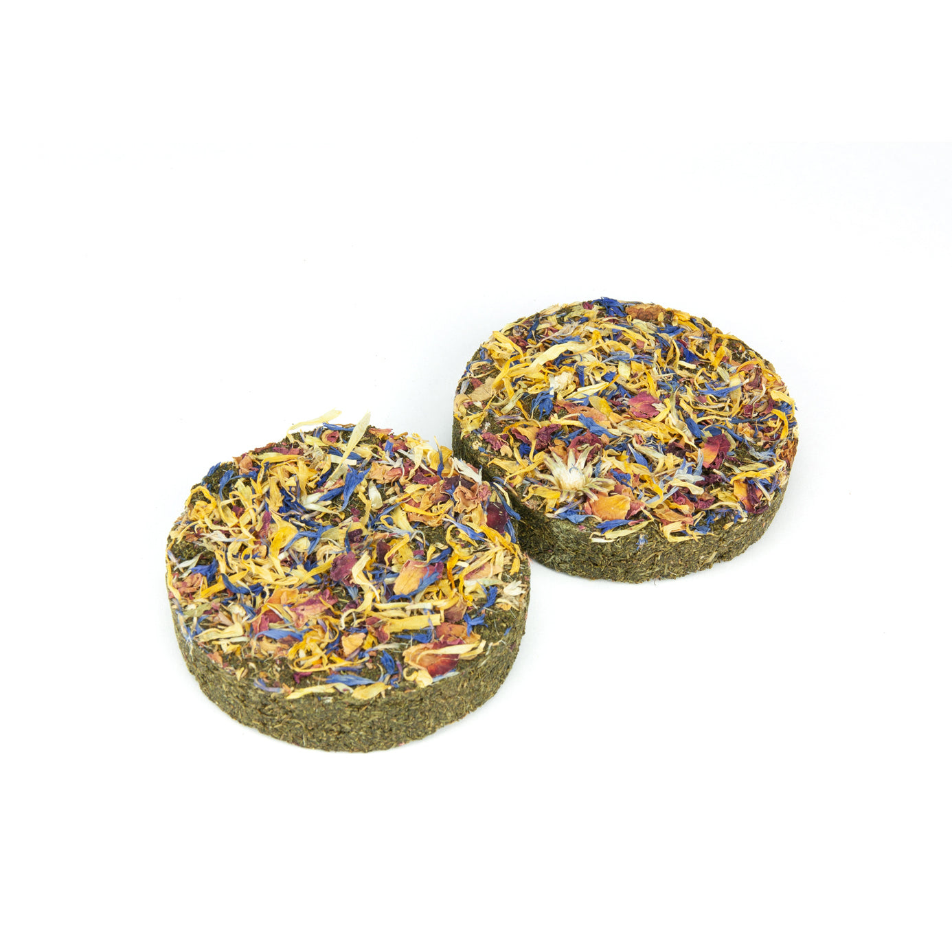 Knabbertaler aus Petersilie und Blüten